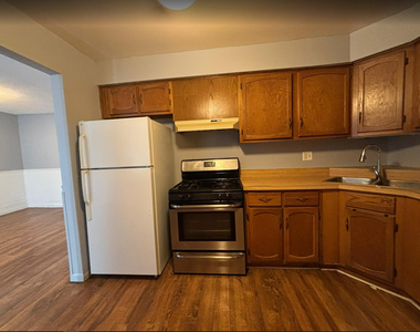 231 Gregory Street - Photo Thumbnail 5