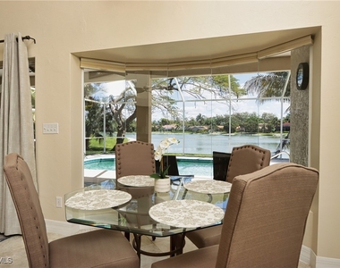 242 Belville Boulevard - Photo Thumbnail 6