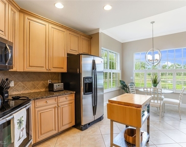 8023 Players Cove Drive - Photo Thumbnail 13