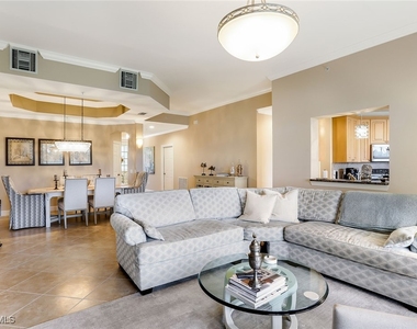 8023 Players Cove Drive - Photo Thumbnail 3