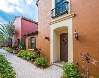 9161 Chula Vista Street - Photo Thumbnail 3