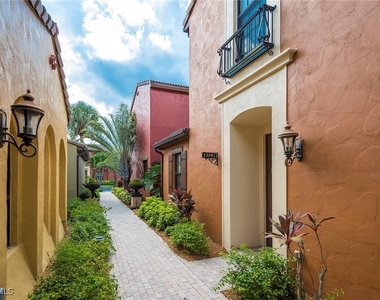 9161 Chula Vista Street - Photo Thumbnail 2