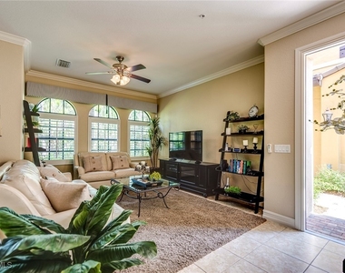 9161 Chula Vista Street - Photo Thumbnail 5