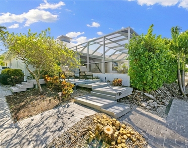 1900 Sandpiper Street - Photo Thumbnail 43