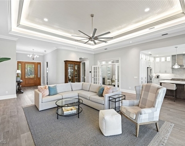 1900 Sandpiper Street - Photo Thumbnail 4