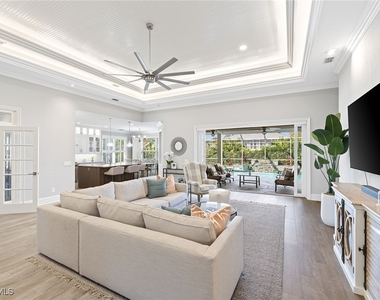 1900 Sandpiper Street - Photo Thumbnail 3