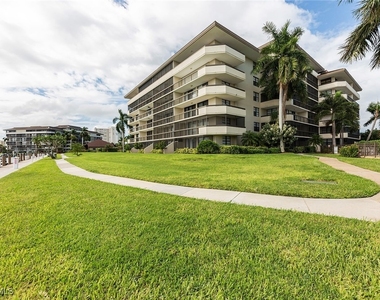 591 Seaview Court - Photo Thumbnail 1