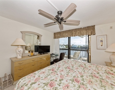 591 Seaview Court - Photo Thumbnail 8