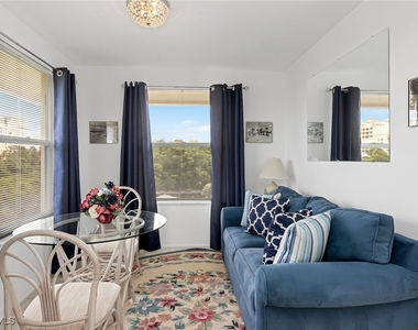 300 Horse Creek Drive - Photo Thumbnail 3