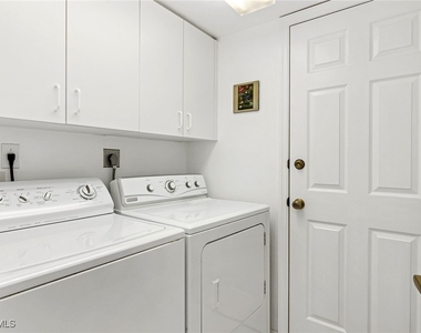 300 Horse Creek Drive - Photo Thumbnail 11