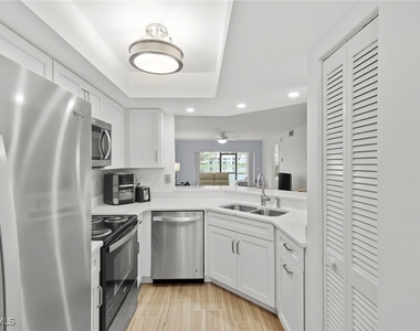 840 Gulf Pavillion Drive - Photo Thumbnail 5