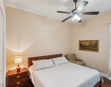 2621 Golden Gate Boulevard W - Photo Thumbnail 25