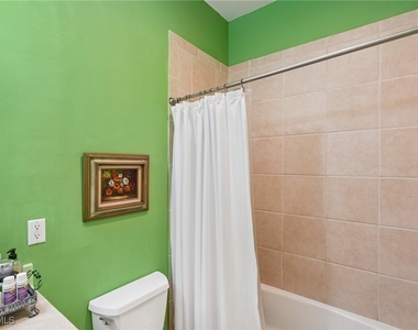 2621 Golden Gate Boulevard W - Photo Thumbnail 27