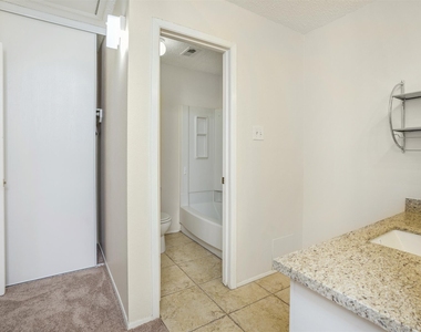 2611 Grants Lake Boulevard - Photo Thumbnail 21