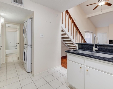 2611 Grants Lake Boulevard - Photo Thumbnail 11