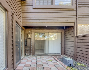 2611 Grants Lake Boulevard - Photo Thumbnail 23