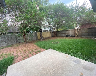 9210 Hidden Lake E - Photo Thumbnail 41
