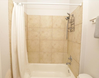 13121 Vickery Street - Photo Thumbnail 5