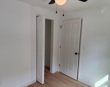 4605 N Hubert Avenue - Photo Thumbnail 14