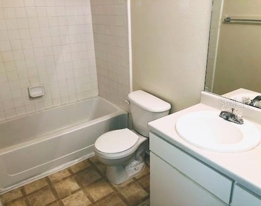 18193 Bridle Club Drive - Photo Thumbnail 7