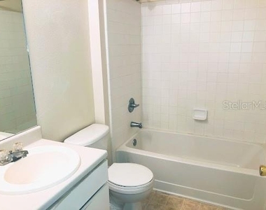 18193 Bridle Club Drive - Photo Thumbnail 10
