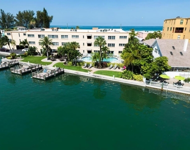 10265 Gulf Boulevard - Photo Thumbnail 30