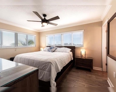 10265 Gulf Boulevard - Photo Thumbnail 14