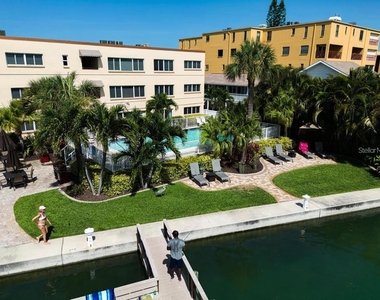 10265 Gulf Boulevard - Photo Thumbnail 27