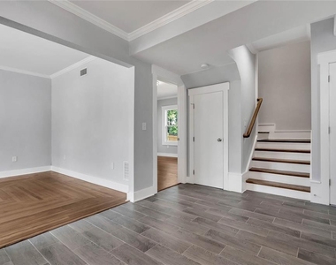415 S 9th Street - Photo Thumbnail 14