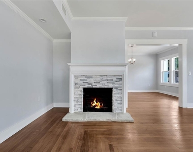 415 S 9th Street - Photo Thumbnail 6
