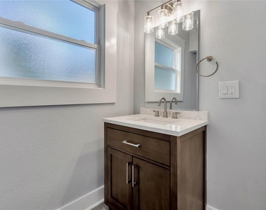 415 S 9th Street - Photo Thumbnail 30