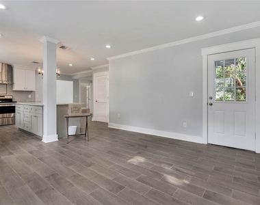 415 S 9th Street - Photo Thumbnail 12