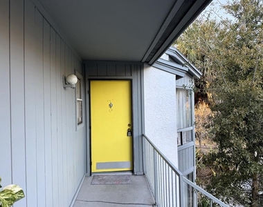 4308 Lakeway Drive - Photo Thumbnail 19