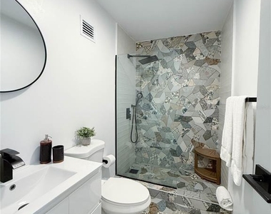 702 Calle Union - Photo Thumbnail 13