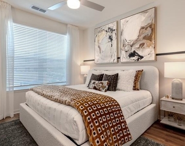 18772 Grand Live Oak Boulevard - Photo Thumbnail 23