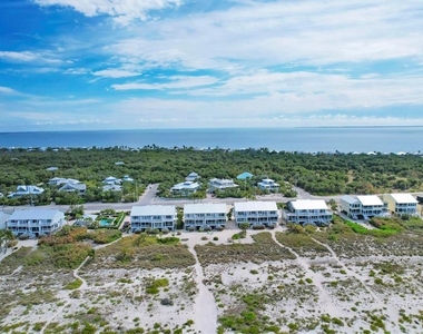 420 Gulf Boulevard - Photo Thumbnail 42