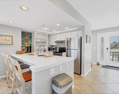 420 Gulf Boulevard - Photo Thumbnail 12