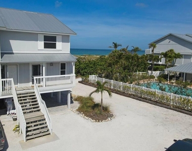 420 Gulf Boulevard - Photo Thumbnail 1