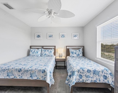 420 Gulf Boulevard - Photo Thumbnail 27