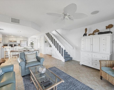 420 Gulf Boulevard - Photo Thumbnail 10