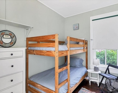 231 Gilchrist Avenue - Photo Thumbnail 30