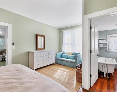 231 Gilchrist Avenue - Photo Thumbnail 20