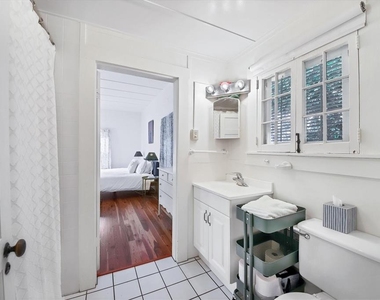 241 Gilchrist Avenue - Photo Thumbnail 11