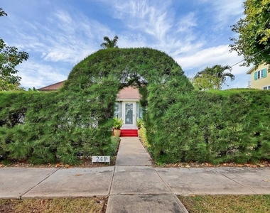 241 Gilchrist Avenue - Photo Thumbnail 6