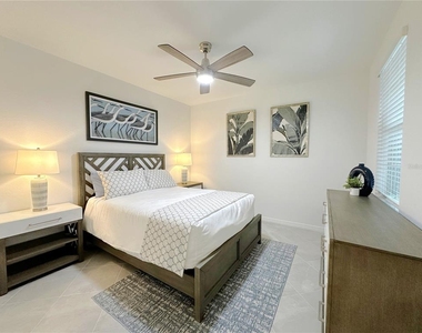 14221 Heritage Landing Boulevard - Photo Thumbnail 17
