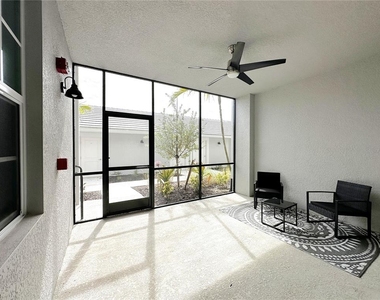 14221 Heritage Landing Boulevard - Photo Thumbnail 28