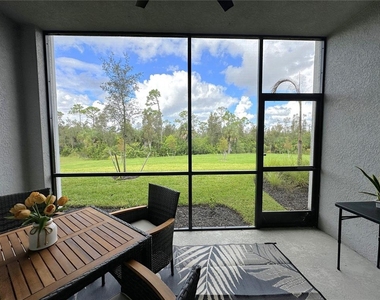 14221 Heritage Landing Boulevard - Photo Thumbnail 25