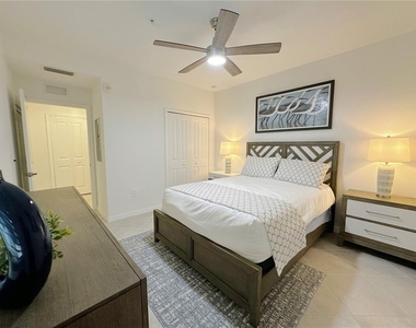 14221 Heritage Landing Boulevard - Photo Thumbnail 18