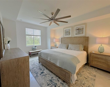 14221 Heritage Landing Boulevard - Photo Thumbnail 13