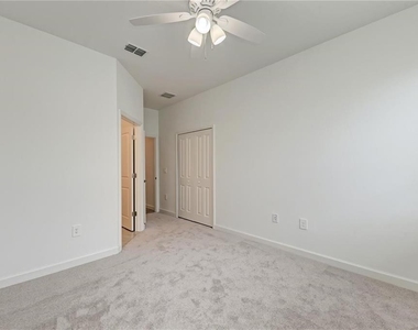 16464 Whale Grey Place - Photo Thumbnail 31